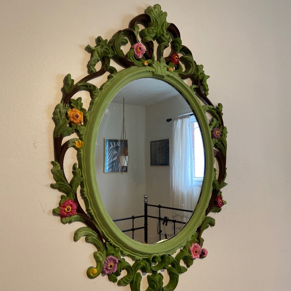 Hand-painted mirro